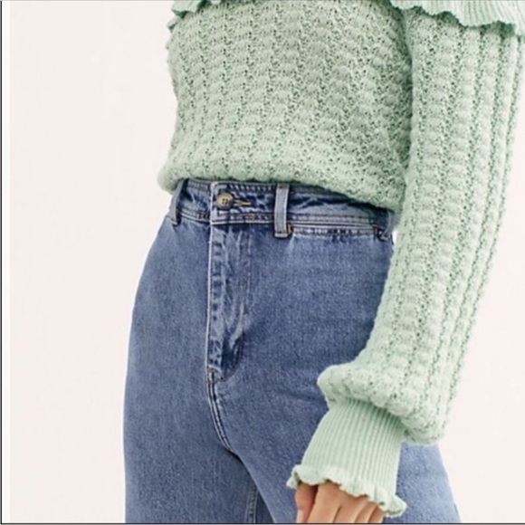 Free People | We The Free | Devon Wide Leg Crop Trouser Jeans in Vintage Blue - Picture 4 of 9